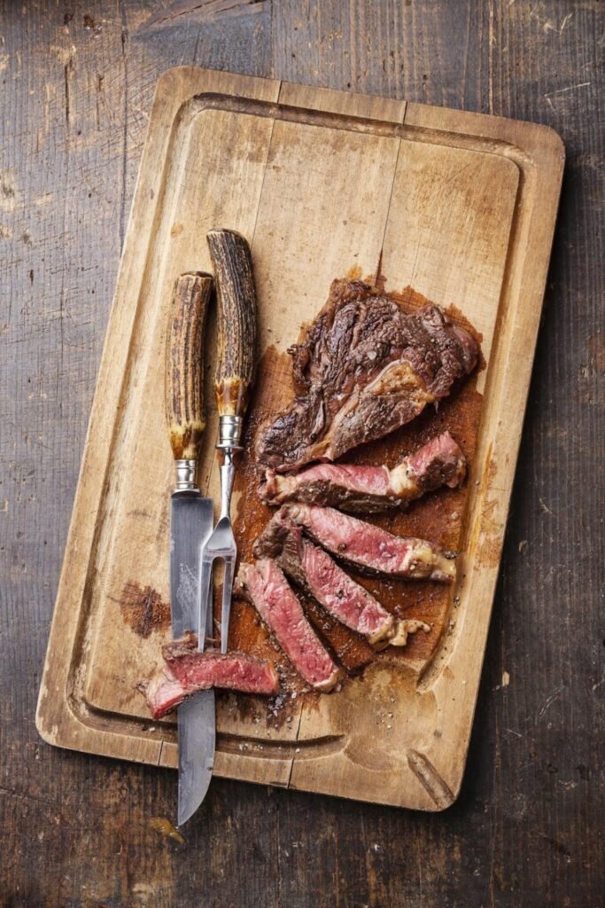 Difference-Between-Ribeye-and-Delmonico