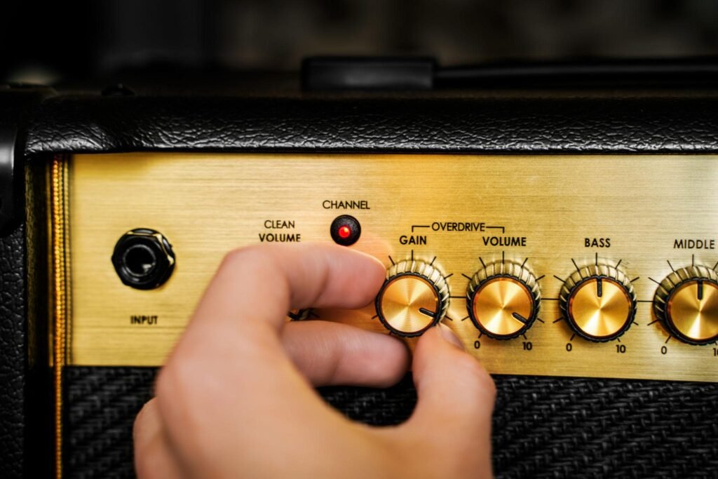 Difference-Between-Distortion-and-Overdrive