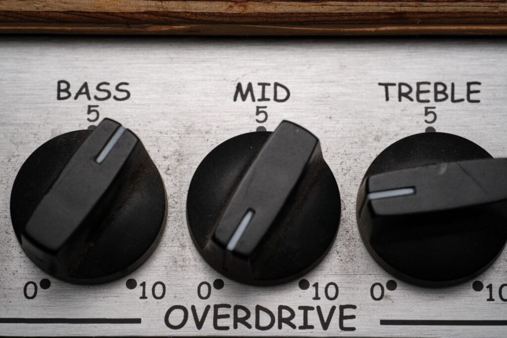 Difference-Between-Distortion-and-Overdrive